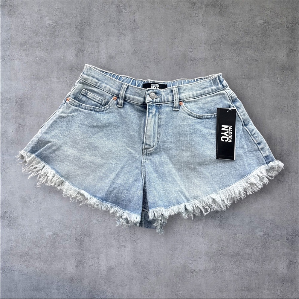 Madden NYC Denim Shorts Womens Small Light Indigo Frayed Raw Hem Relaxed Fit